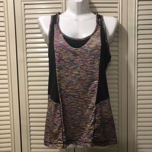 Reebok workout top - size M